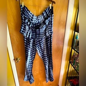 Two Piece Navy Tie Dye Lounge Set. SHEIN Size 4X. Tube Top + Pants. Never Worn.